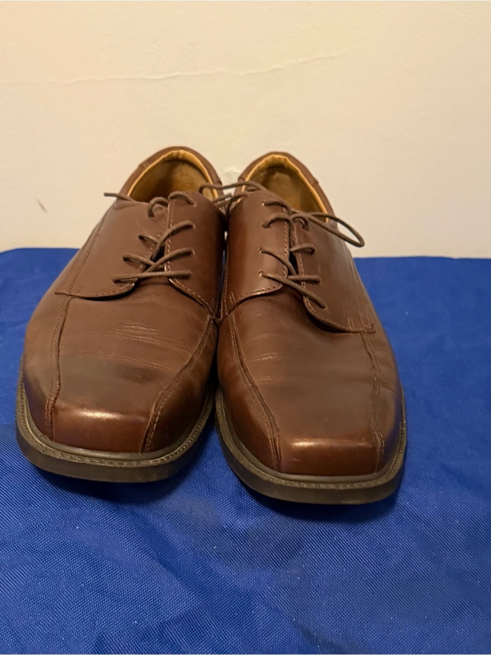 Bass men’s Brown Leather Lace-Up Dress Shoes
